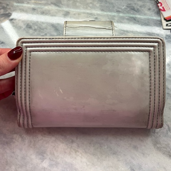 CHANEL Silver Patent Leather Boy Wallet - Picture 7 of 9